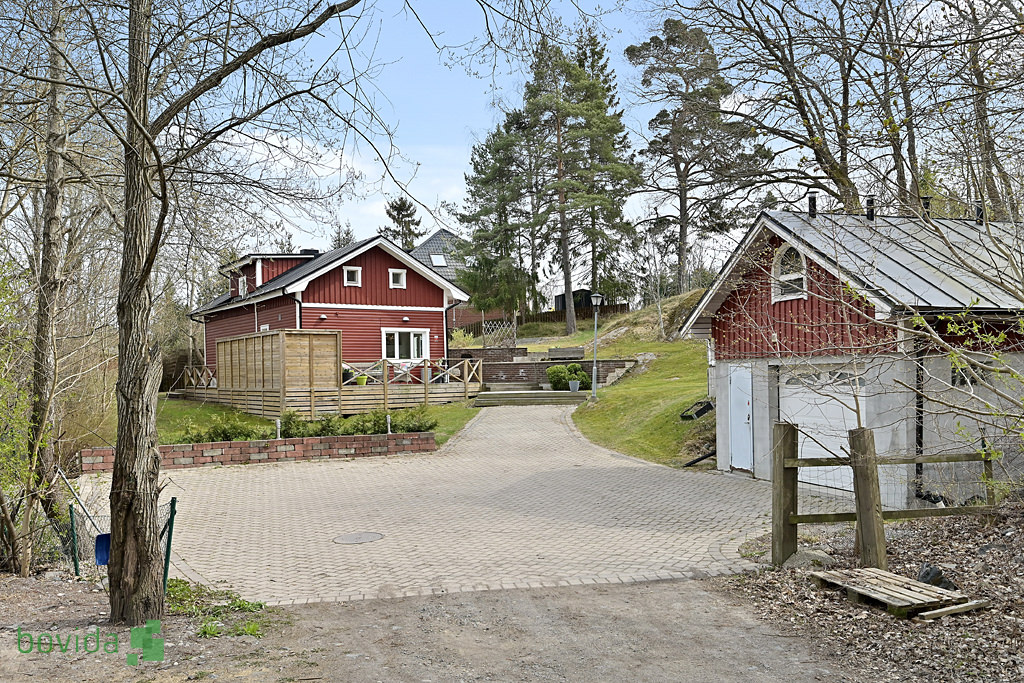 21. Nybyggnation Forrad Tradgard Danderyd Nora.jpg